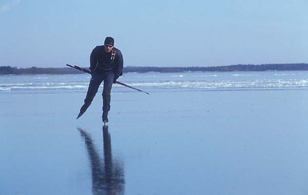 Ice skating on Björköfjärden and Lidöfjärden.