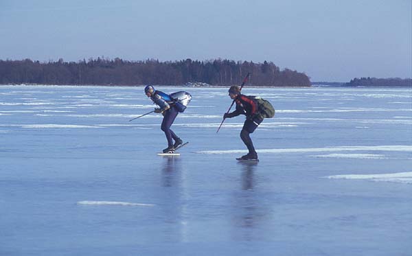 Ice skating on Björköfjärden and Lidöfjärden.