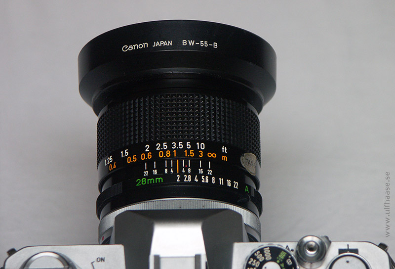 Canon lens hood BW-55-B
