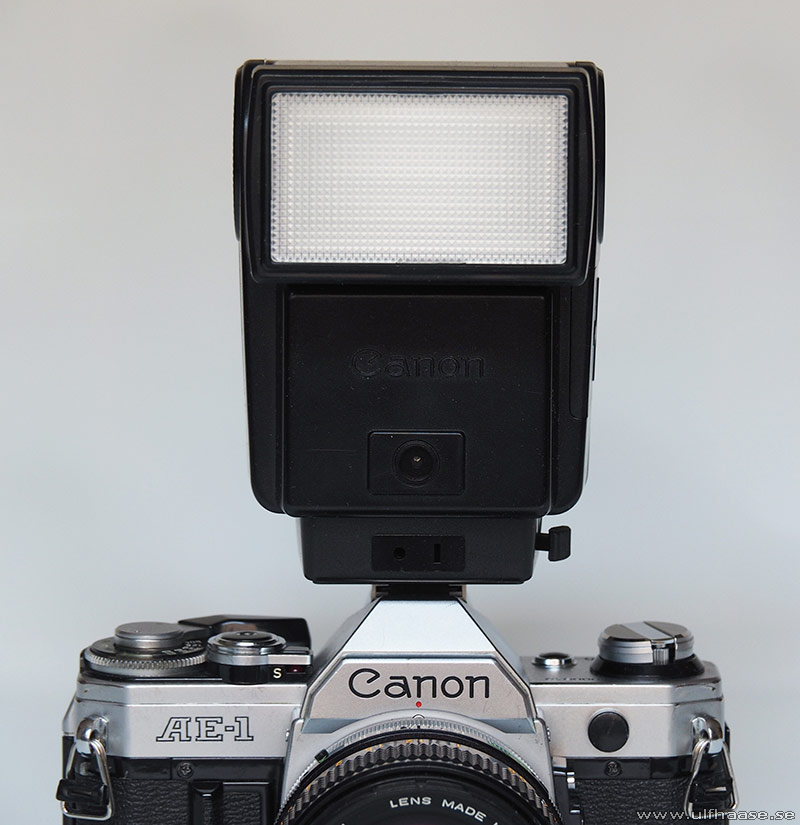 Flash Canon Speedlite 199A with wide adapter