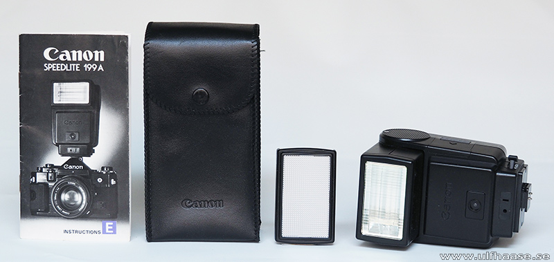 Flash Canon Speedlite 199A with case and instruction booklet