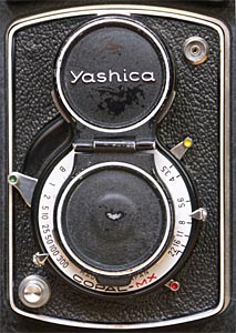 Yashica-C, lens cap.
