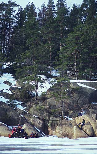 Ice skating on Björköfjärden and Lidöfjärden.