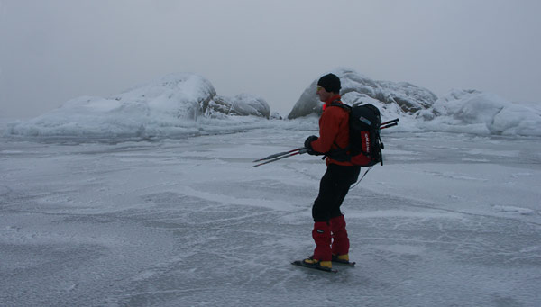 Ice skating in the Stockholm archipelago