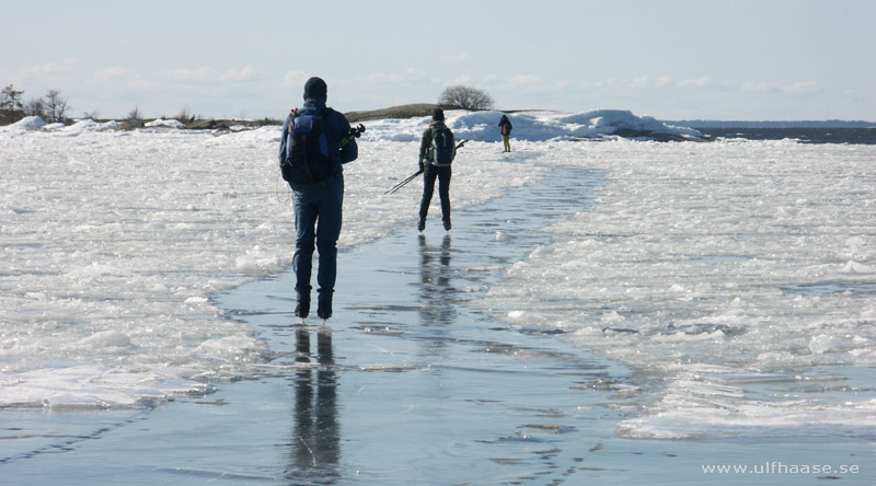 Vänern, ice skating 2013