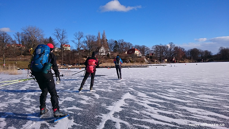 Ice skating on lake Hallbosjön 2016.