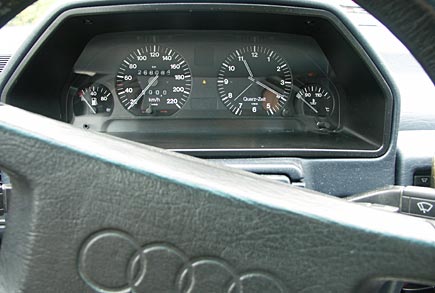 Audi 100 CC (typ 44)