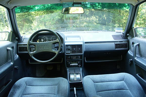 Audi 100 CC (typ 44)